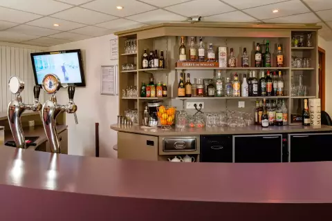 Bar de l'hôtel | Acadine, hôtel au Neubourg Bar de l'hôtel | Acadine, hôtel au Neubourg